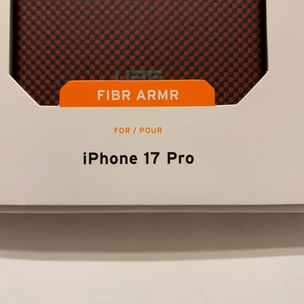 URBAN ARMOR GEAR iPhone 17 Pro Case Fibr Armr Solar Flare/Charcoal